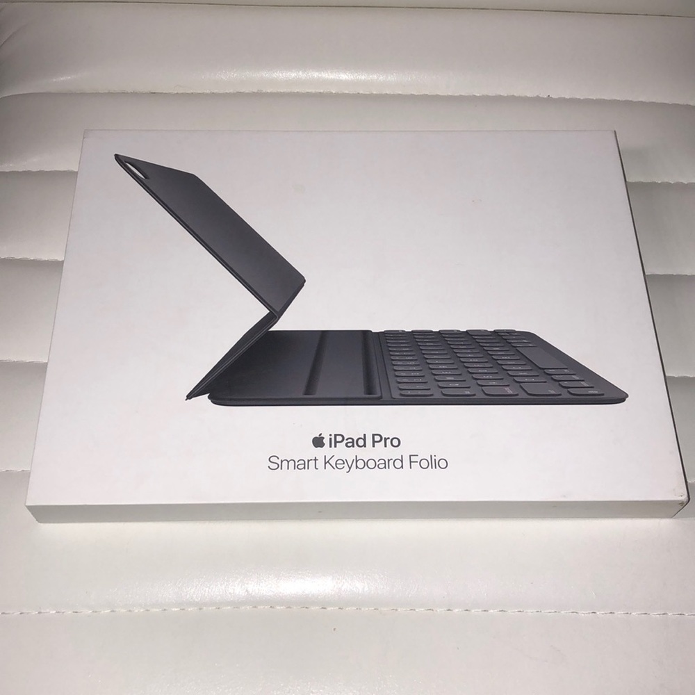 iPad Pro 11inch Smart Keyboard Folio